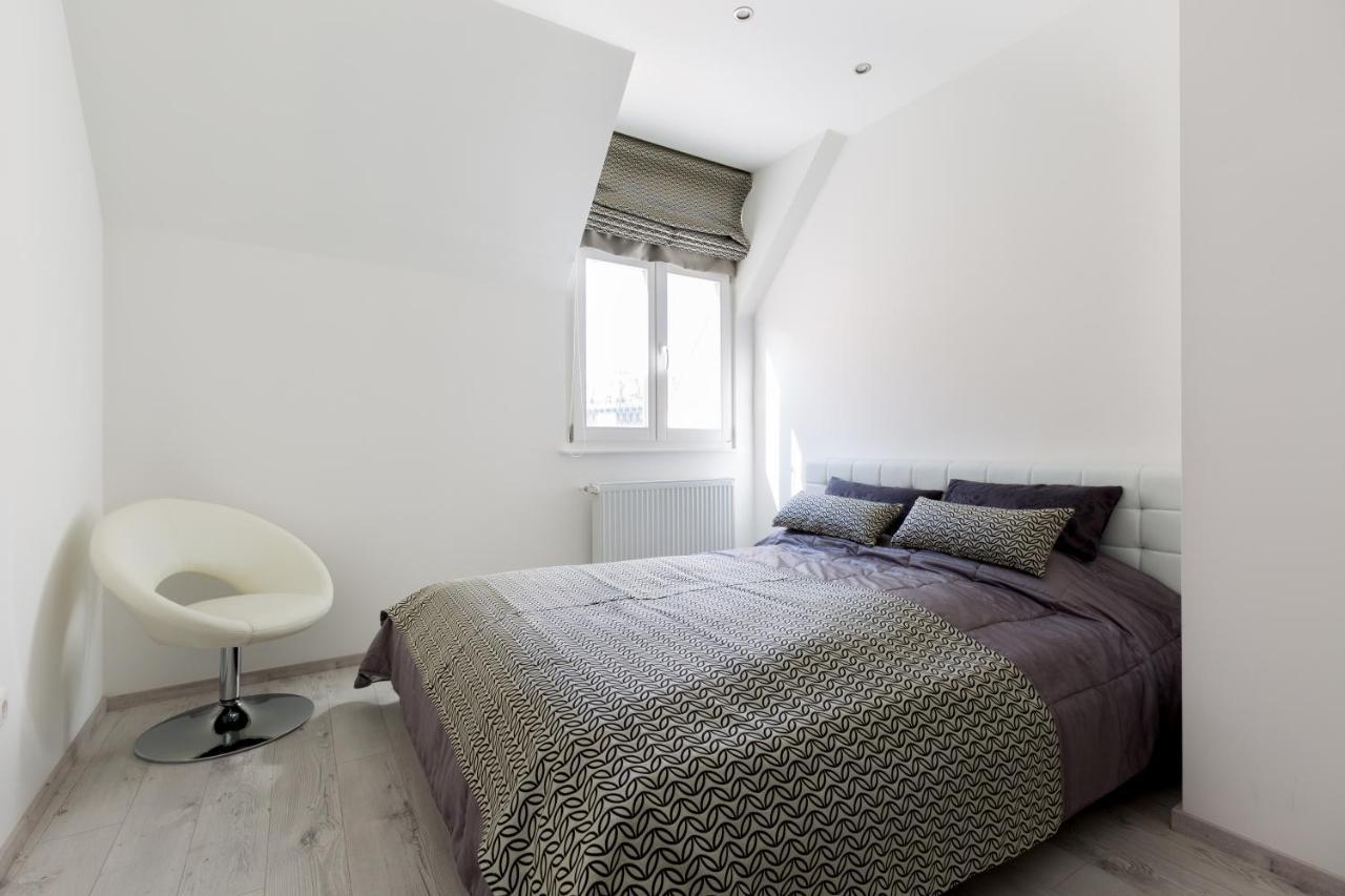 Budapest Central Square 2 Bedrooms Suite - Michaelides Voeroesmarty Square Residences Exterior photo